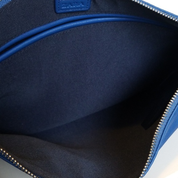 NWOT Blue Zara "Caution Feeling Lucky" Clutch - Picture 4 of 6